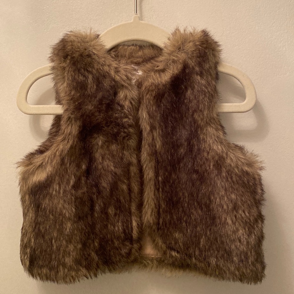 Carters faux fur vest size 18months